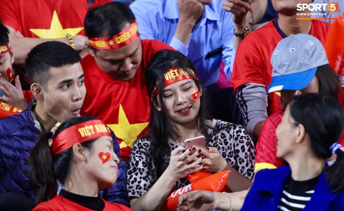 Tuyển Việt Nam vào bán kết AFF Cup với ngôi đầu bảng-55