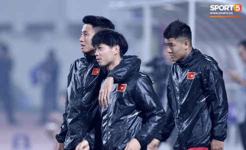 Tuyển Việt Nam vào bán kết AFF Cup với ngôi đầu bảng-25