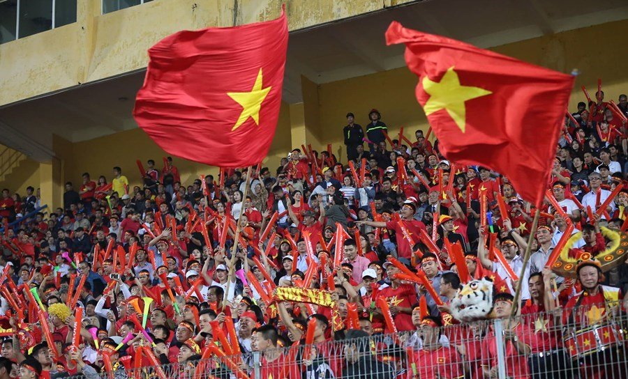 Tuyển Việt Nam vào bán kết AFF Cup với ngôi đầu bảng-18