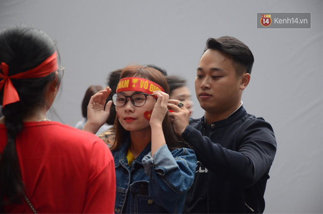 14.000 CĐV trên sân Hàng Đẫy chung vui với ĐT Việt Nam sau trận thắng Campuchia-42