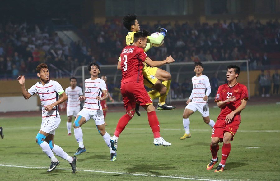 Tuyển Việt Nam vào bán kết AFF Cup với ngôi đầu bảng-9