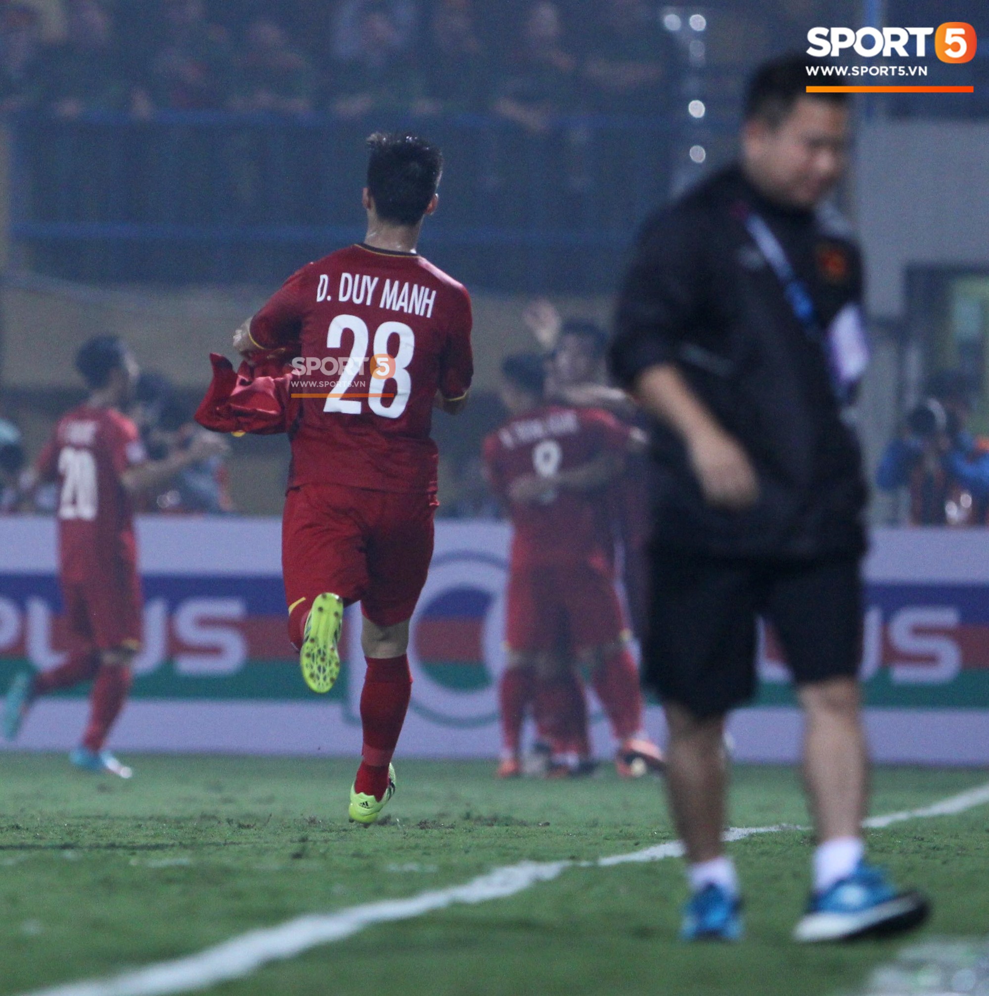 Đội tuyển Việt Nam tri ân Văn Toàn bằng hành động ý nghĩa này!-3