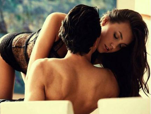 Cú điện thoại bất ngờ lúc nửa đêm khiến tôi chết lặng giữa căn phòng khách sạn-4