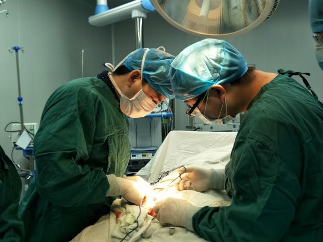 Đi viện kiểm tra sức khỏe trước khi có con, người phụ nữ sốc nặng phát hiện điều đau đớn-1