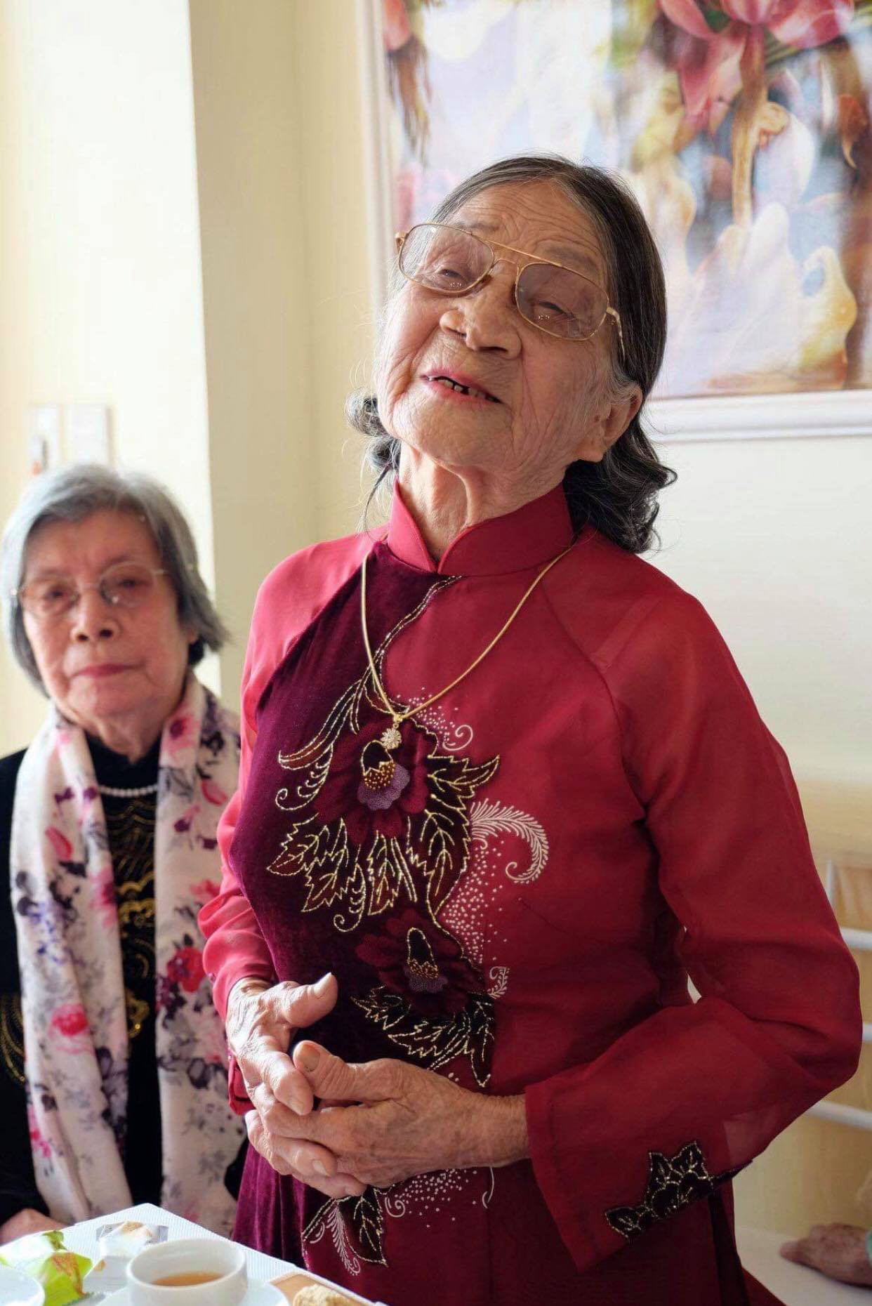 Con trai cơ phó vừa hủy hôn, con gái nghệ sĩ Hương Dung bất ngờ lên xe hoa, nhìn nhan sắc cô dâu ai cũng ngỡ ngàng-5