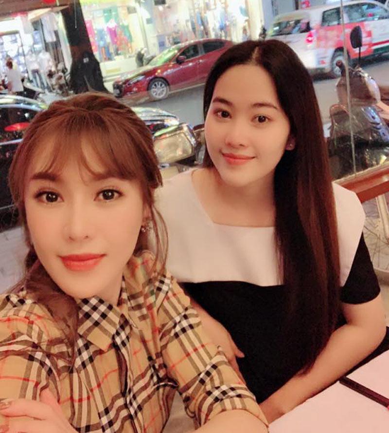 Ơn trời, Nam Em lấy lại vóc dáng, ăn mặc sang chảnh không còn thảm hoạ nữa rồi!-7