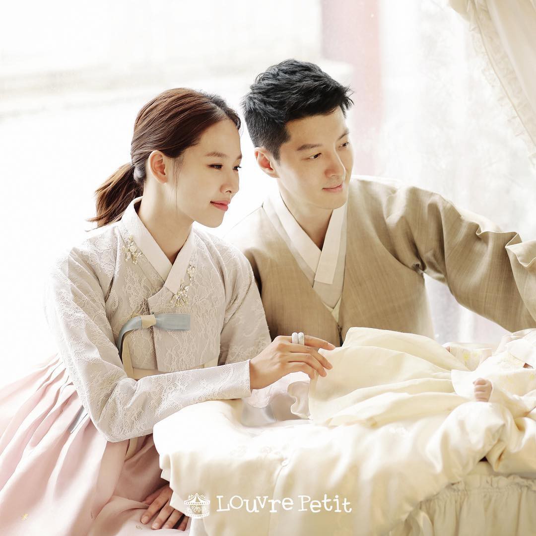 Nghịch lý các cặp vợ chồng sao: Đôi con ghẻ quốc dân được ngưỡng mộ vì quá hạnh phúc, cặp hứa hẹn đủ điều không ngừng bị đồn rạn nứt-5