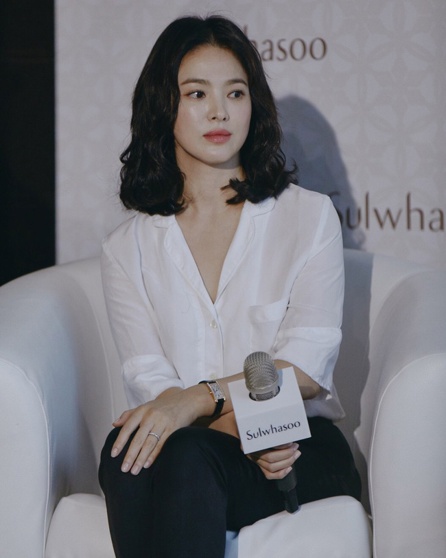Song Hye Kyo đã U40 mà vẫn trẻ trung, nào biết cô còn nhờ vào 6 tips làm đẹp giản đơn này-5