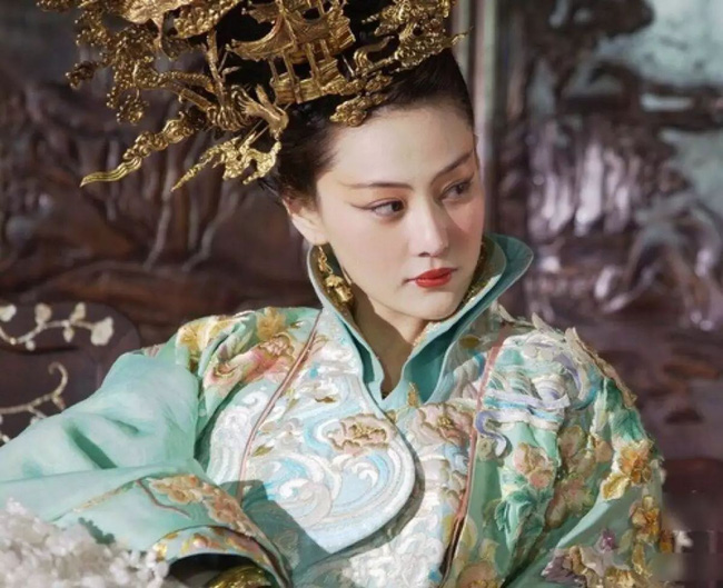 Quả báo của một nô tì phản chủ cướp chồng: bị Hoàng đế bắt khỏa thân trước trăm quan, chết trong đau đớn tủi nhục-5