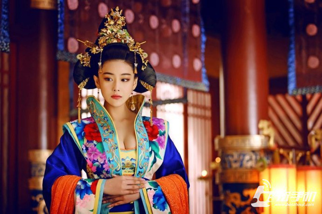 Quả báo của một nô tì phản chủ cướp chồng: bị Hoàng đế bắt khỏa thân trước trăm quan, chết trong đau đớn tủi nhục-4