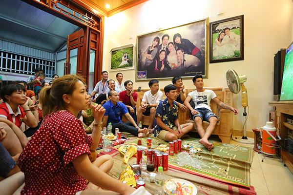 Khám phá căn phòng riêng cực đẹp của cầu thủ Nguyễn Văn Toàn ở quê nhà-10