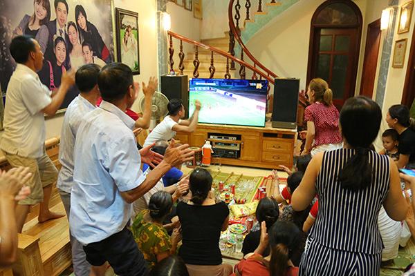 Khám phá căn phòng riêng cực đẹp của cầu thủ Nguyễn Văn Toàn ở quê nhà-11