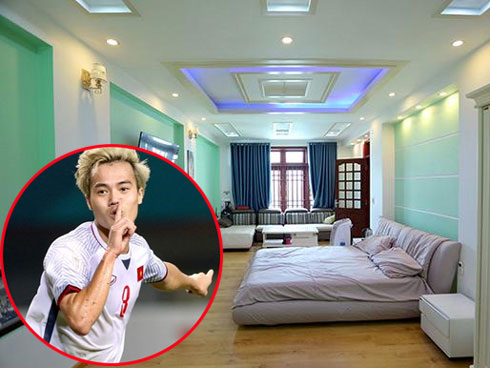 Văn Toàn bị chấn thương, khách thăm phát hiện điều đặc biệt trong phòng-5