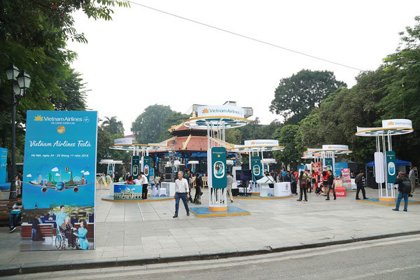 Vietnam Airlines Festa thu hút người dân Thủ đô dịp cuối tuần-1