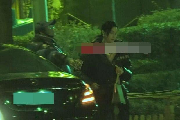 Phạm Băng Băng diện đồ xuề xòa, tâm trạng buồn bã khi đi ăn đêm cùng trợ lý-2