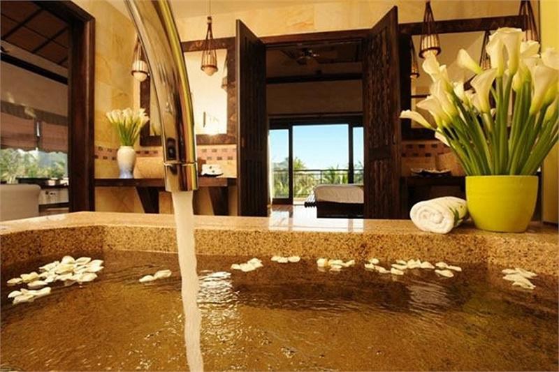 Mãn nhãn với nhà vườn siêu khủng của Á hậu Dương Trương Thiên Lý và chồng giàu, gấp đôi tuổi-13