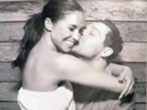 Lộ bức ảnh Meghan âu yếm trai lạ chỉ vài tuần trước khi quen Hoàng tử Harry, rộ nghi vấn bắt cá hai tay-4