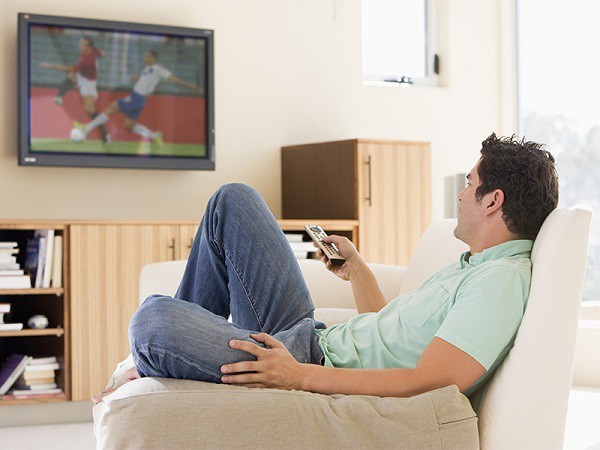 Chồng chê bai vợ kém cỏi nên kiếm việc cho vợ đi làm, vợ chết sững khi biết công việc đấy là...-2