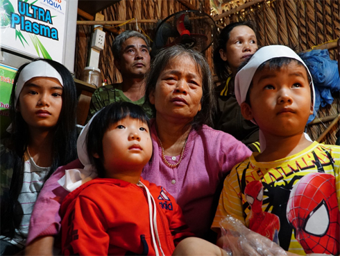 Chồng chết trong bão số 9, vợ ngất lên ngất xuống, nghe câu hỏi của con còn đau xót hơn-4
