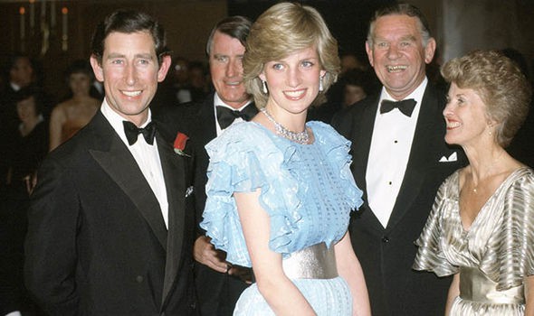 Người hâm mộ ngỡ ngàng khi phát hiện Công chúa Charlotte mới thực sự là bản sao hoàn hảo của nhân vật không ngờ này-3