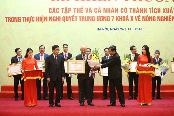 Vinamilk nhận bằng khen của Thủ tướng Chính phủ về nông nghiệp-1