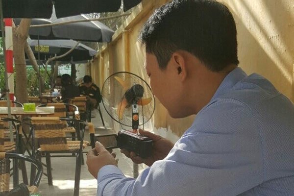 Bị bắt gặp ở nhà nghỉ, nữ MC xinh đẹp khiến thám tử ngỡ ngàng-1