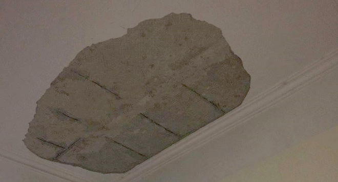 Vữa trần rơi, ba học sinh lớp 1 ở Hải Phòng nhập viện-2