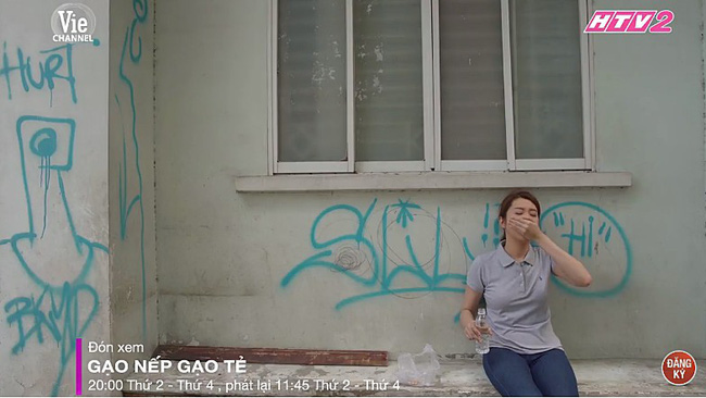 Gạo nếp gạo tẻ: Bẽ bàng như Hân, mặt mày xấu xí đi bán cơm lề đường lại tình cờ gặp Kiệt!-1