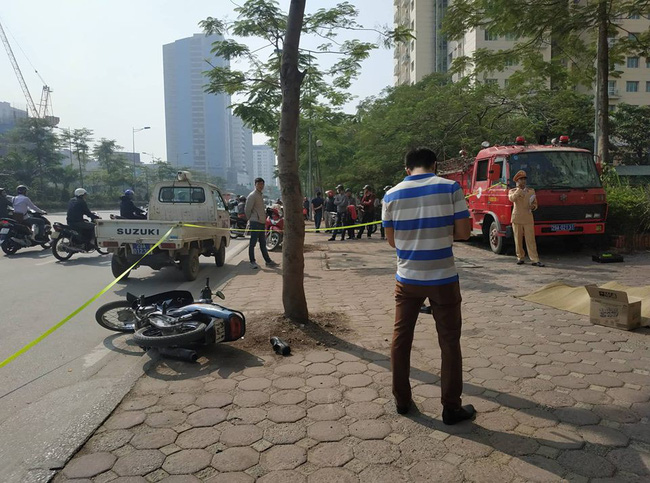 Xe máy và xe cứu hoả va chạm nhau, một người tử vong tại chỗ-2