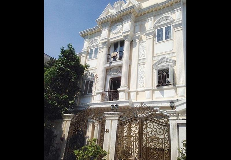 Thuê hẳn trợ lý” riêng để đếm tiền, Minh Hằng thực sự giàu có đến mức nào?-3