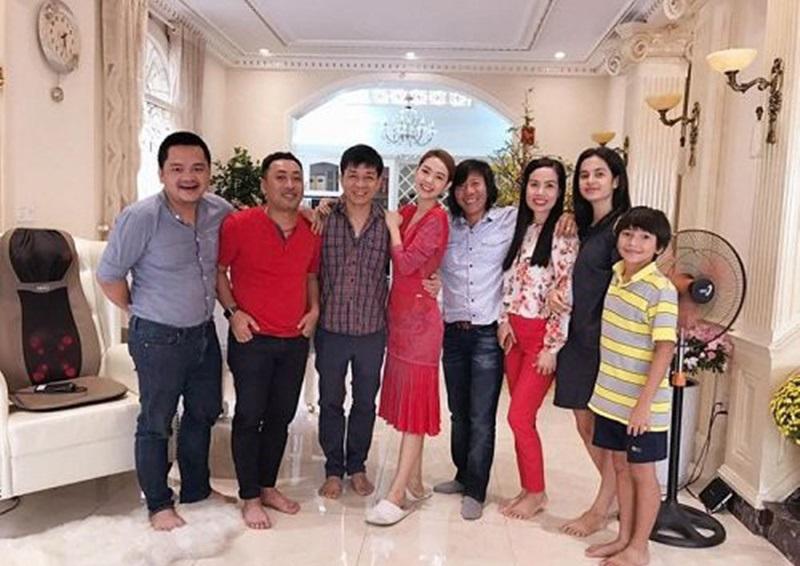 Thuê hẳn trợ lý” riêng để đếm tiền, Minh Hằng thực sự giàu có đến mức nào?-11