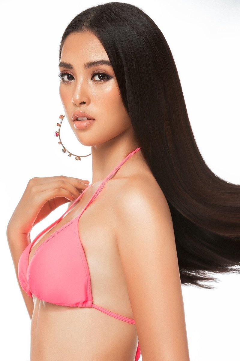 Tiểu Vy tung trọn bộ ảnh bikini, khoe body gợi cảm tuổi 18 trước thềm chung kết Miss World-2