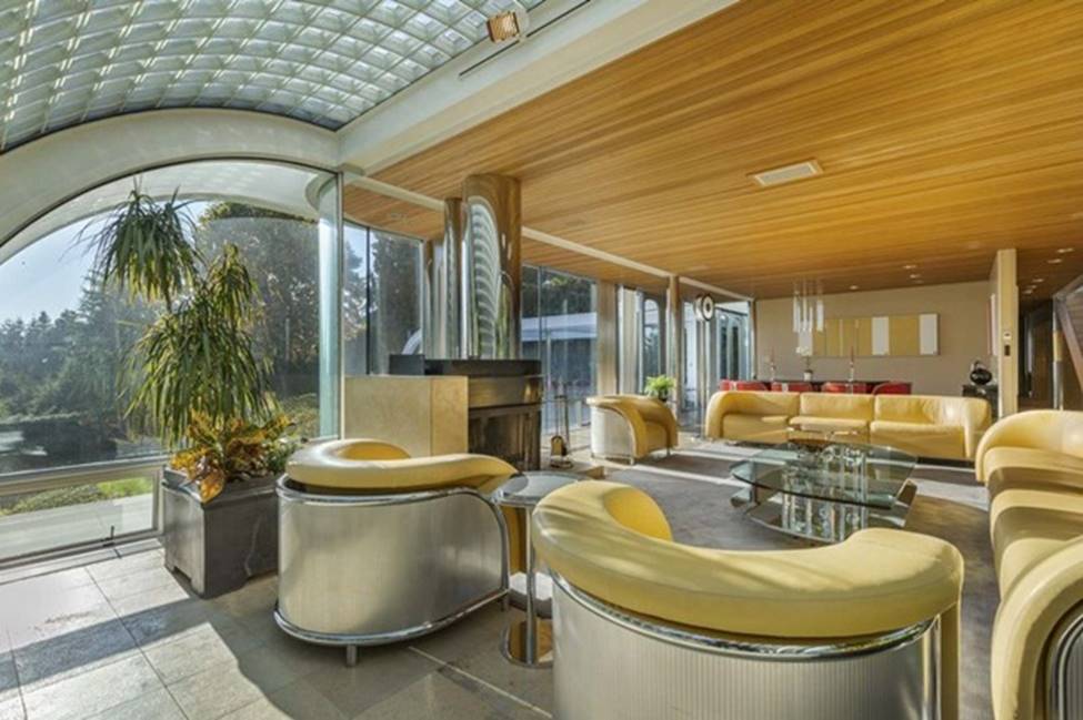 Lạ đời căn nhà 300 tỷ như... dòng thác tuôn chảy-6