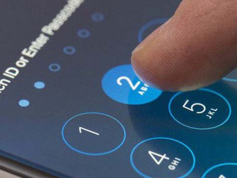 Người đàn ông liên tục báo mất iPhone từ 2013 để lừa tiền bảo hiểm-2