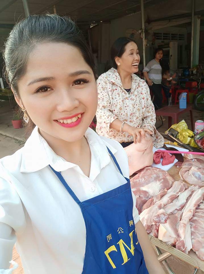 Cảnh làm mẹ của hotgirl dân tộc, hotgirl bán thịt lợn xứ Thanh sau 4 năm: Khác biệt rõ rệt-7