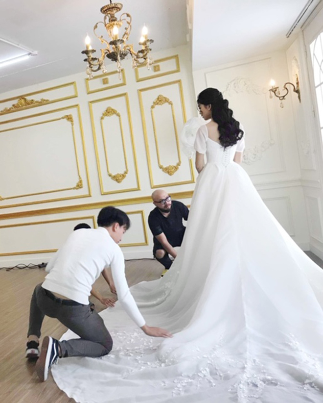 Hot: Hé lộ váy cưới đẹp như mơ của Á hậu Thanh Tú | Tin tức Online