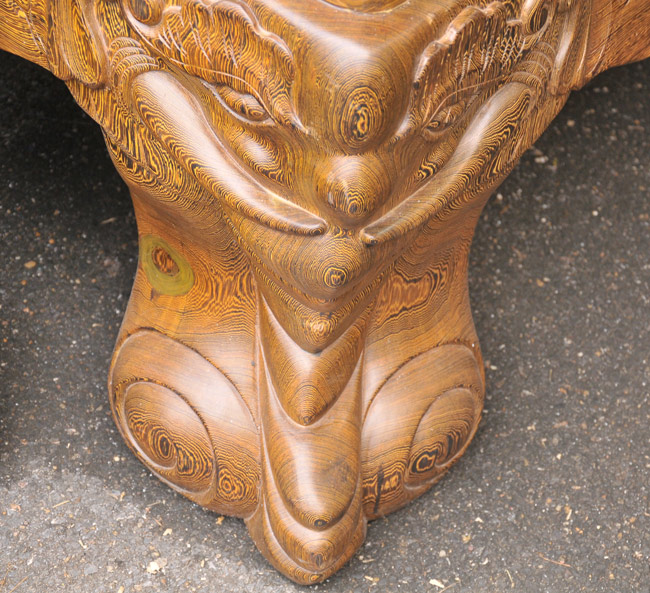 Đã mắt trước bộ bàn ghế gỗ mun đuôi công trị giá 3,2 tỷ đồng-12