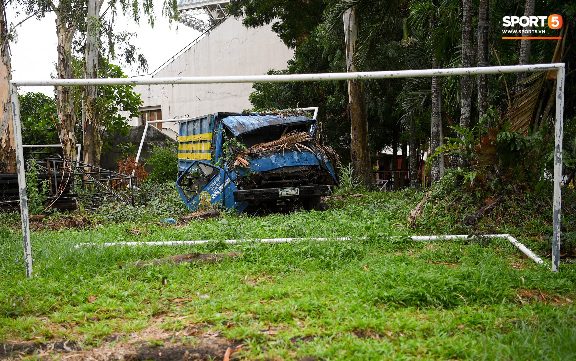 Sân thi đấu trận Philippines - ĐT Việt Nam: Tệ nhất AFF Cup 2018, khiến nhiều người rùng mình-8