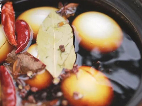 Chỉ với 5 quả ớt tươi bỏ vào chậu nước ngâm ngao, sò, ốc, bạn sẽ thấy điều đặc biệt xảy ra-3