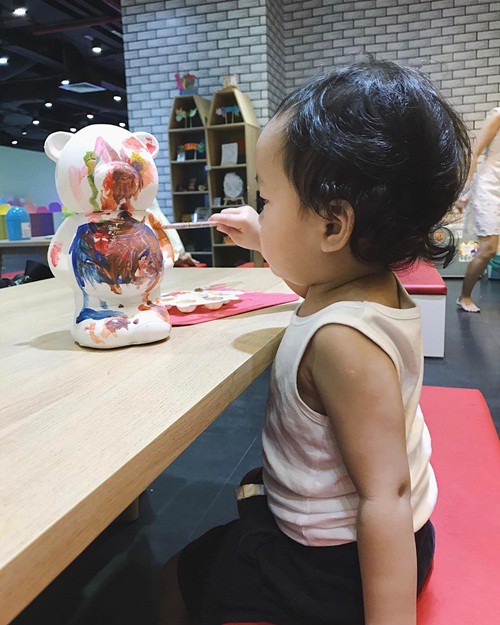 Cuộc sống của những cô chiêu, cậu ấm nhà sao Việt: Ở biệt thự triệu đô, học phí mỗi năm lên đến hàng trăm triệu-2