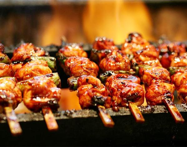 Ham ăn thịt nướng lúc mang thai, mẹ bật khóc ngay trên bàn đẻ khi con chào đời-2