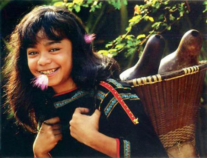 Nơi con gái thoải mái khoe ngực trần đẹp hoang dã hút hồn đàn ông-4