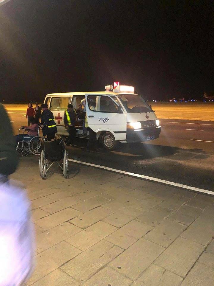 Nóng: Máy bay Vietjet gặp sự cố nghiêm trọng khi tiếp đất, hàng trăm hành khách được lệnh bỏ lại hành lý và nhảy ra cửa thoát hiểm-3