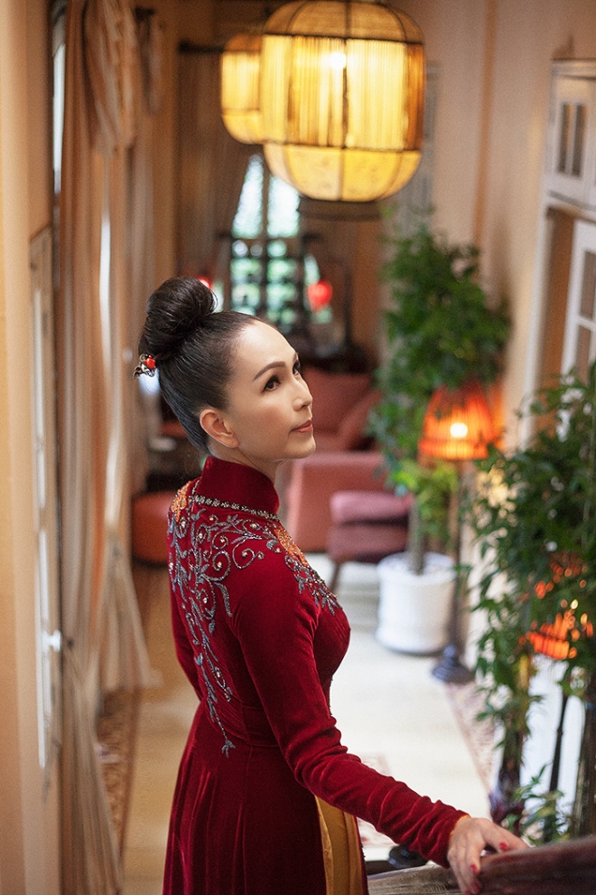 Ở tuổi U60, Diễm My vẫn đẹp xuất thần khi làm người mẫu ảnh-4