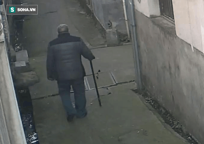 Con trai nghe vợ đuổi bố ra chuồng bò ngủ, hôm sau anh ta chết lặng trước việc đã xảy ra-1