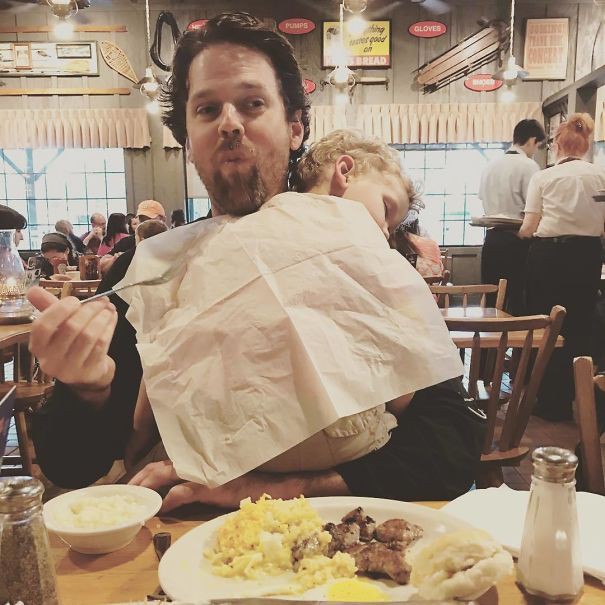 Nhà có trẻ nhỏ, bố mẹ đừng quên dắt túi” ngay mấy mẹo vặt siêu hay ho này-2