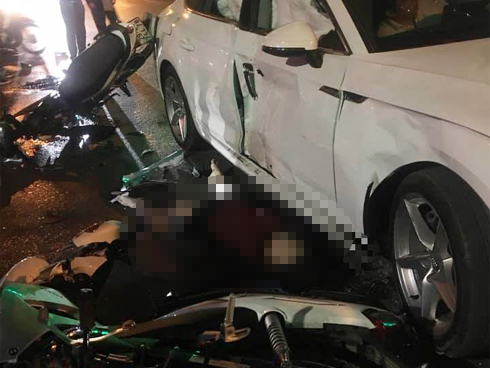 Tai nạn nghiêm trọng giữa Audi Q5 và 2 xe máy: Cô gái 18 tuổi thiệt mạng khi sắp đi du học-3
