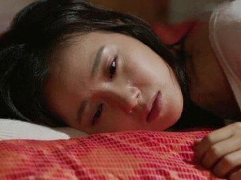 Cầm 1 cây vàng, chị gái chồng cười sung sướng còn tôi thì hận đến tận xương tủy