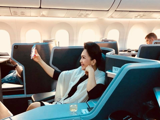 Nữ hoàng ảnh lịch với cát-xê 3 chỉ vàng, lấy chồng Việt kiều giờ ra sao?-13