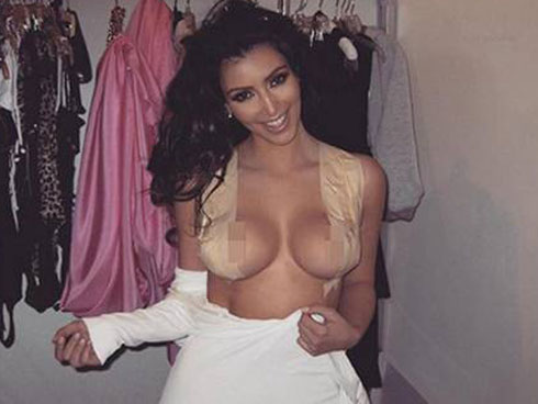 Ngực co lại, cứng ngắc như đá sau phẫu thuật thẩm mỹ khiến cô gái khóc ròng-4